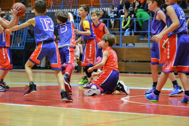 2016-12-15 zaključek ml. sel. in šol košarke - foto