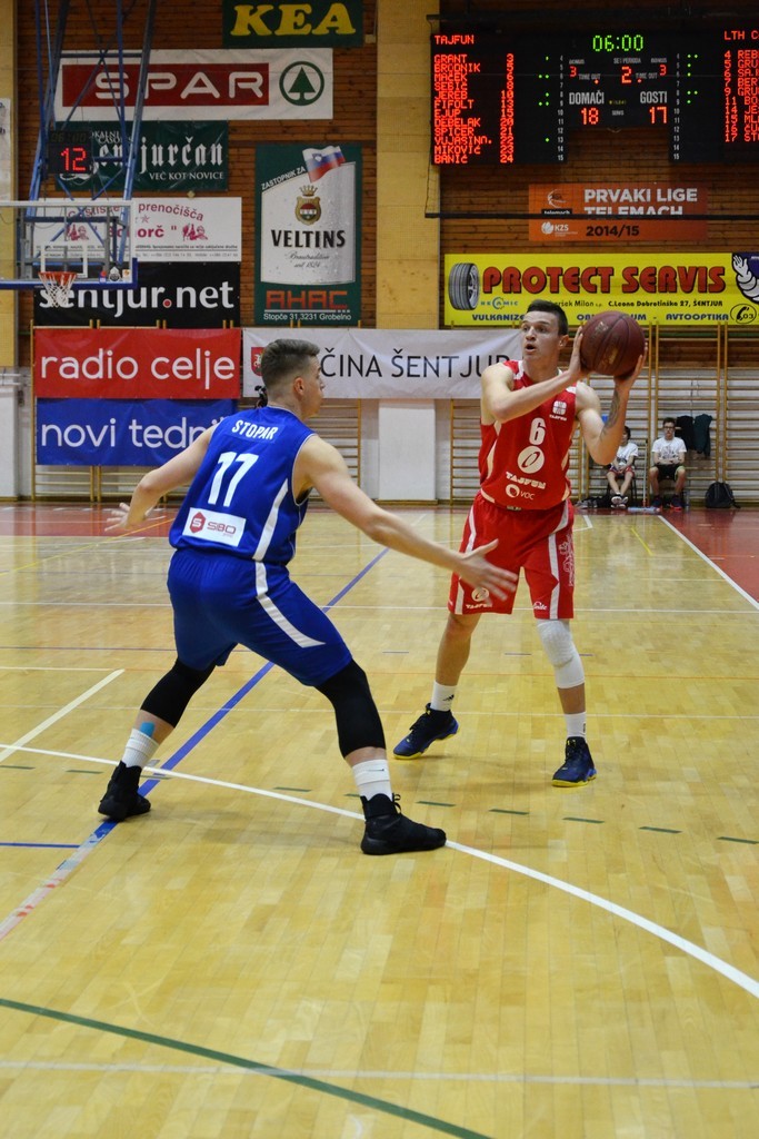 2017-03-14 tajfun vs lth castings - foto povečava