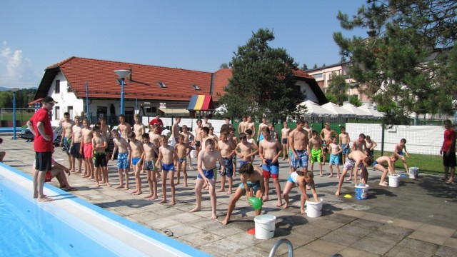 2017-06-20 srečanje ml. kategorij na bazenu - foto