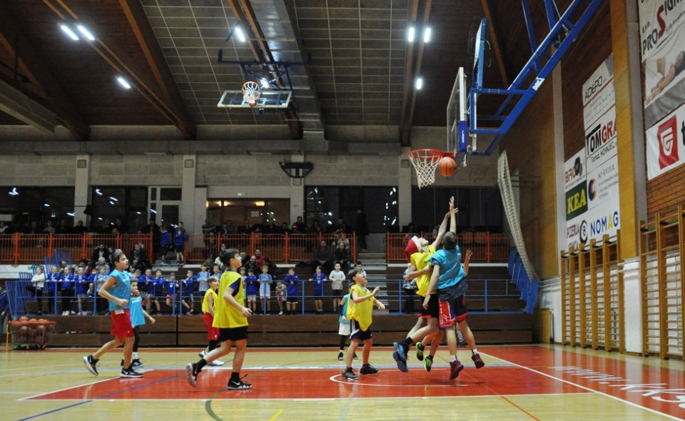 Prednovoletni zaključek košarkarske šole - foto povečava