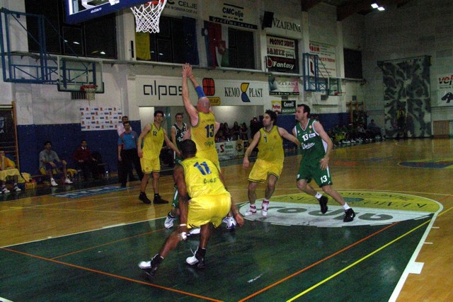 2006-04-15 vs. Union Olimpija - foto