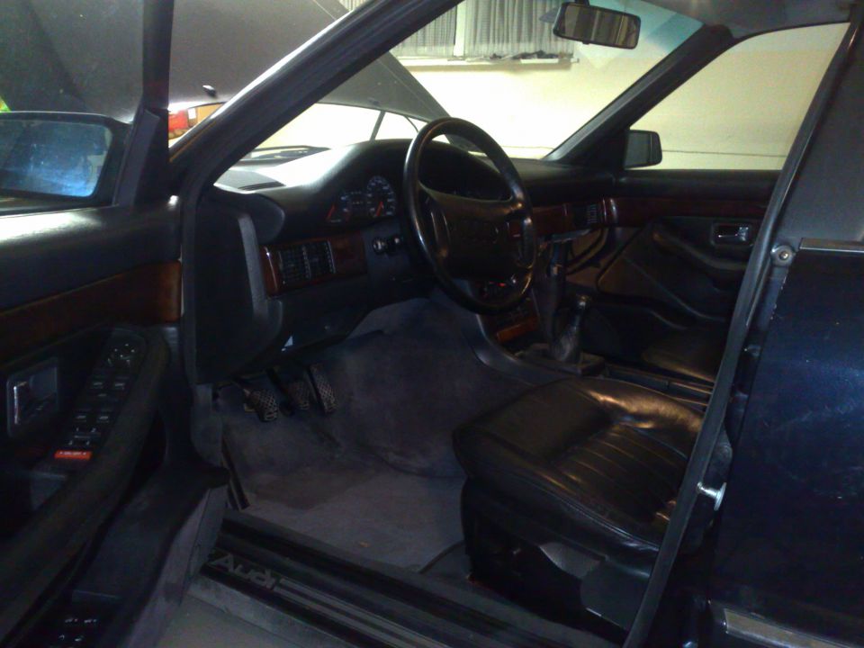 Audi v8 2011 - foto povečava