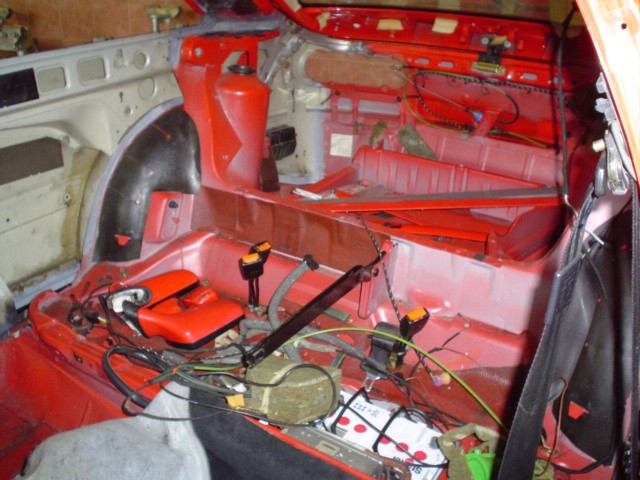 Popravilo po nesreči n - foto