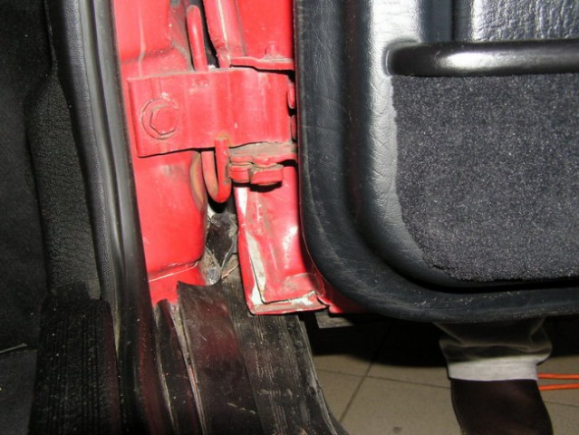 Popravilo po nesreči n - foto