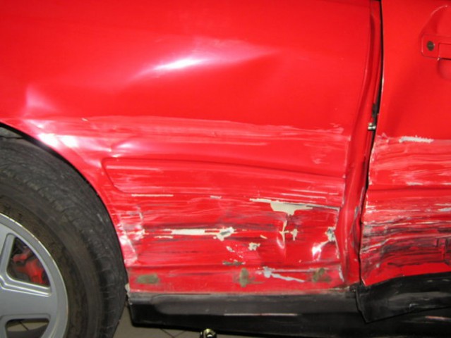 Popravilo po nesreči n - foto