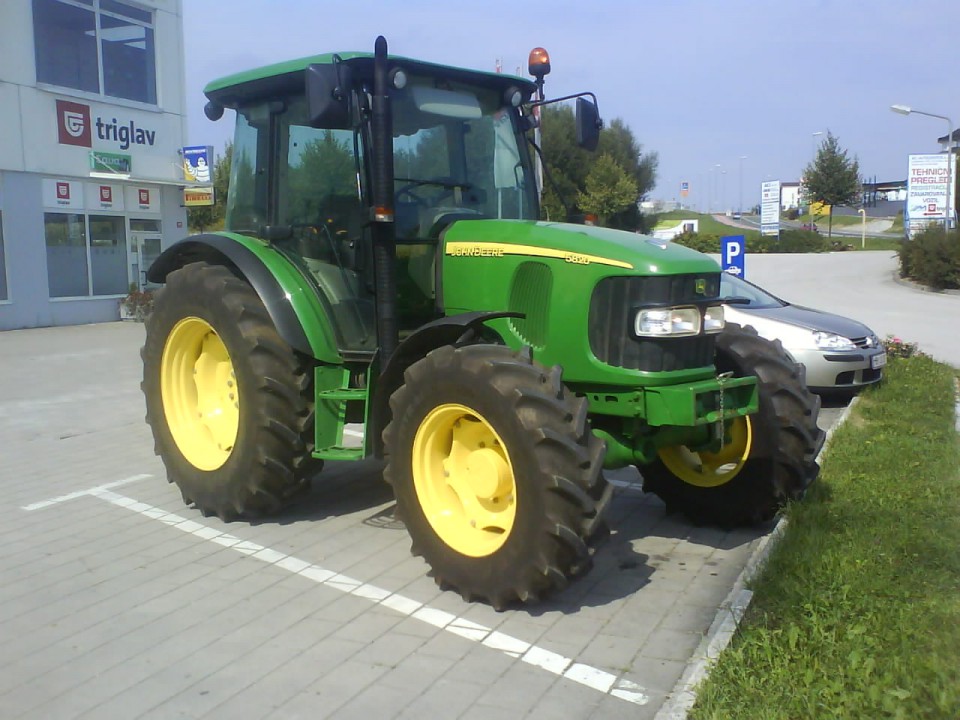 Johm deere - foto povečava