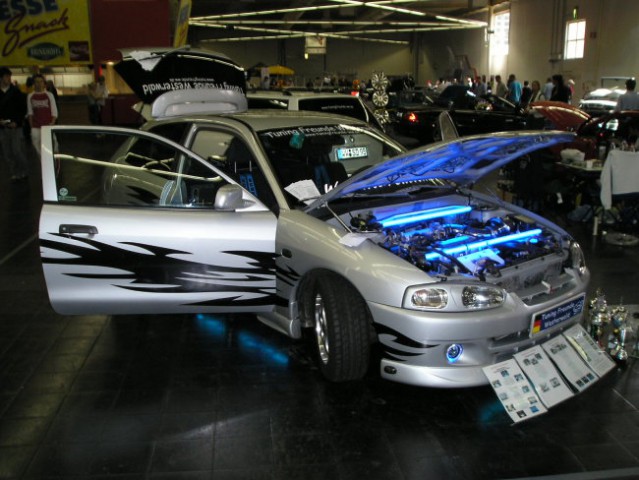 Dortmund Tuning Show 17-18.9.2005 - foto