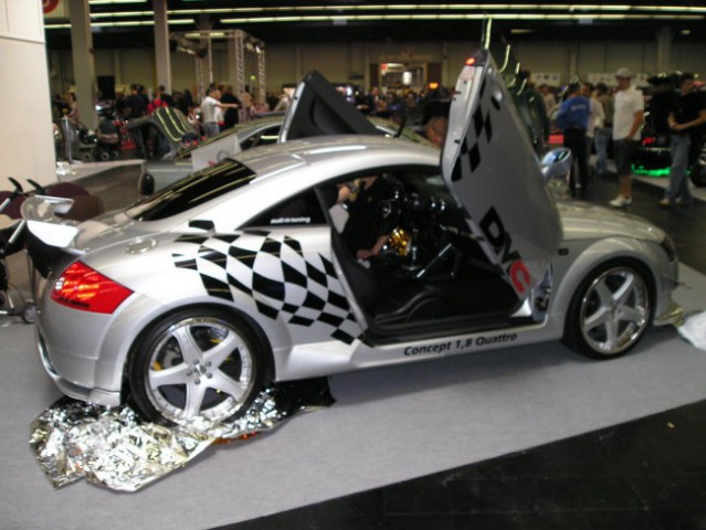 Dortmund Tuning Show 17-18.9.2005 - foto