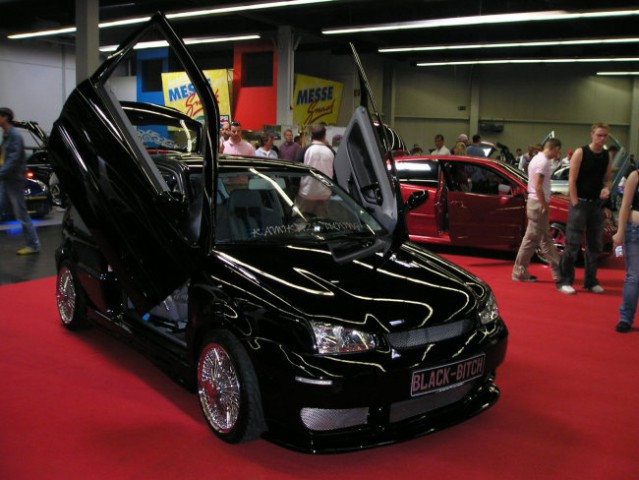 Dortmund Tuning Show 17-18.9.2005 - foto