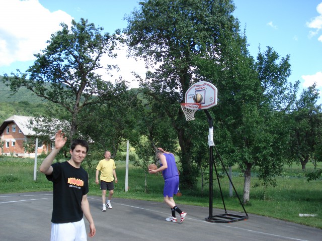 Košarka-piknik - foto