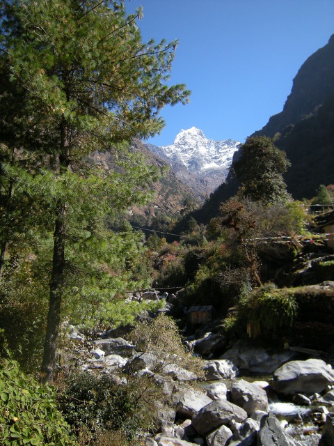 Lukla Monjo - foto