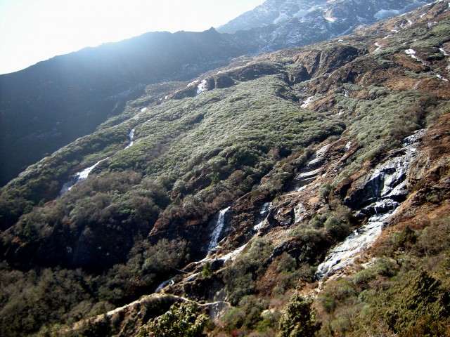 Mong-la Macermo - foto