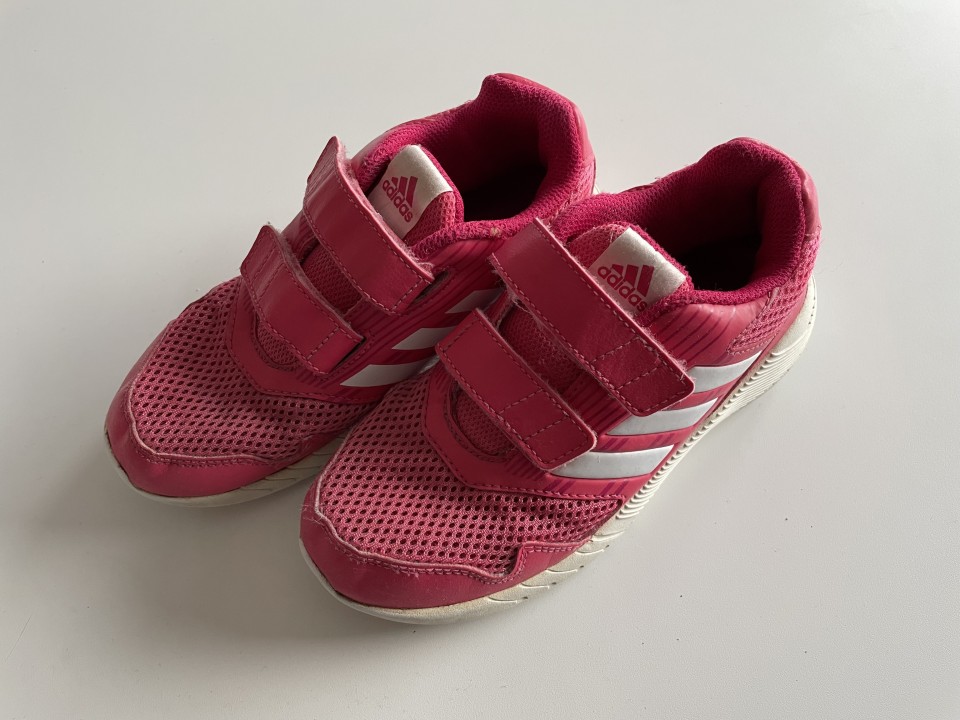 Adidas superge 32