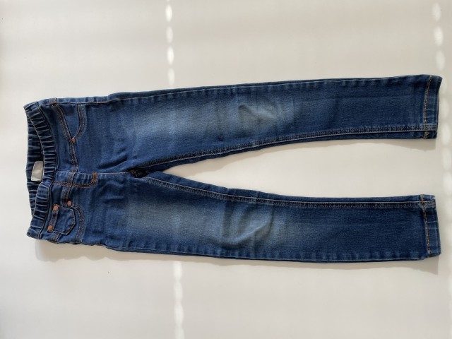 Next jeans hlače 122