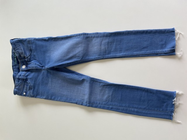 HM jeans hlače kavbojke 122
