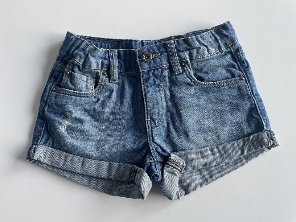 Kratke jeans hlače 134