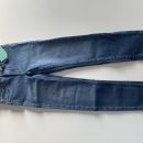 Nove jeans hlače 146