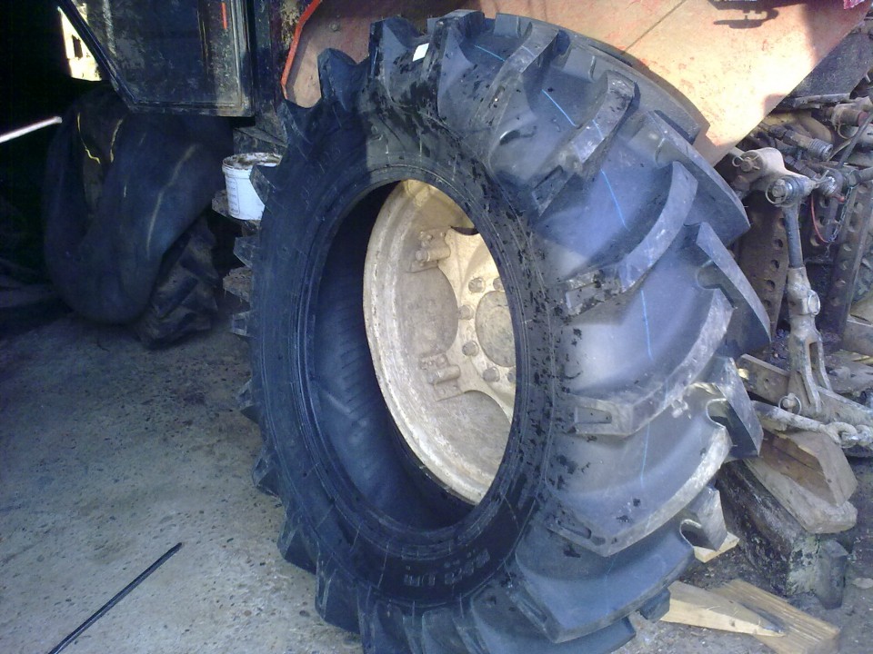Nove pnevmatike - foto povečava