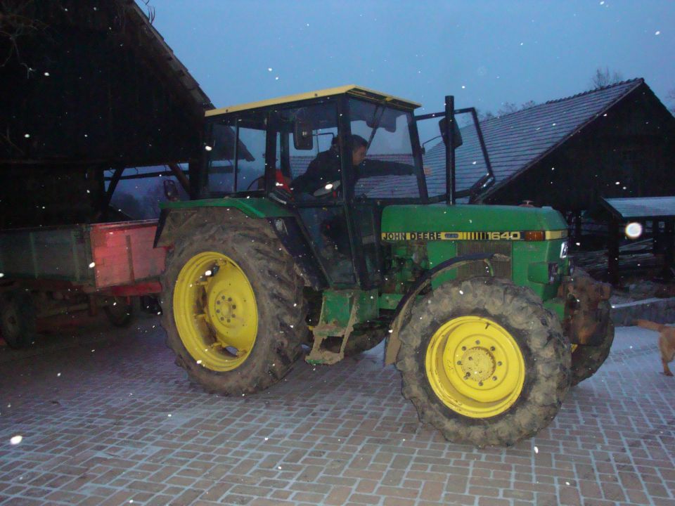 JOHN DEERE 1640 - foto povečava