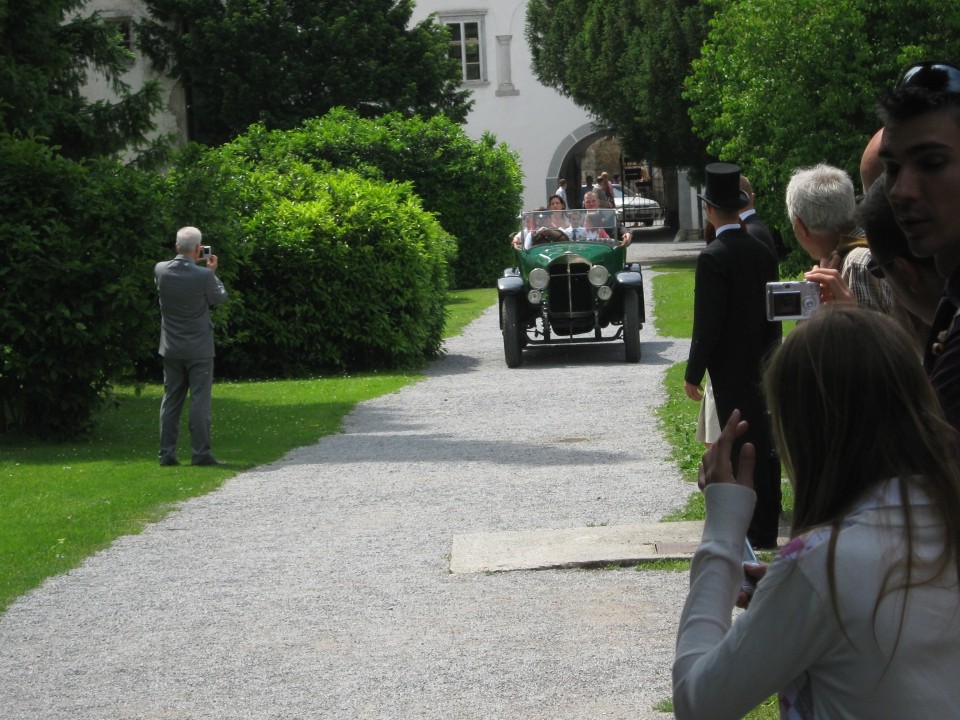 2009-06-06, POROKA MAJA & ĐUL - foto povečava