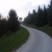 Nekaj metrov asfalta preseka makedamsko cesto na Boču.