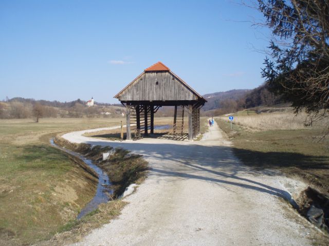 Učni poligon Dole - Permakultura in Ekovas - foto