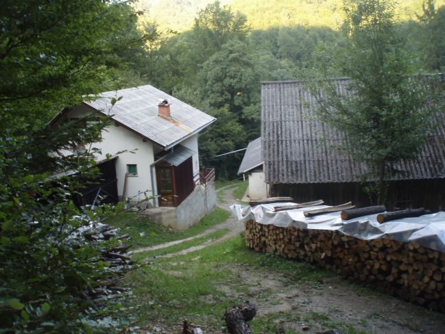 Resenik 569m.n.v & Sv. Ana nad Makolami - foto