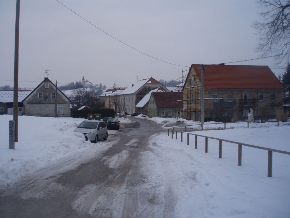 ...pogled na Studenice in konec poti za danes...