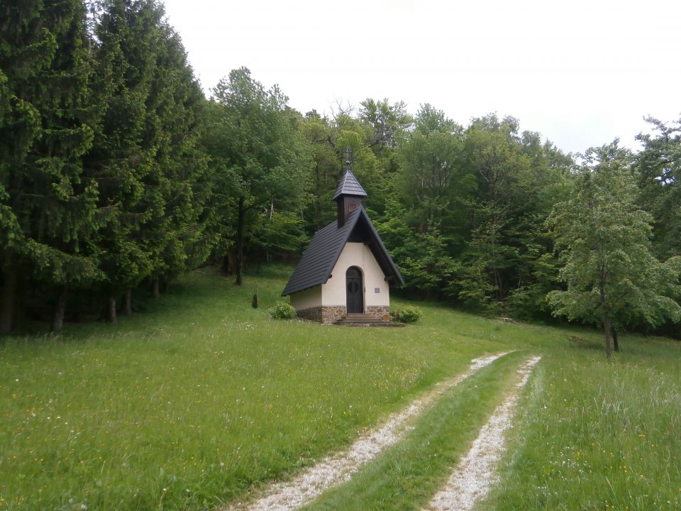 Grilova kapela na Boču,11.05.2014 - foto povečava