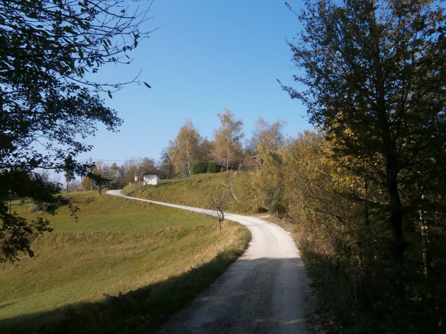 ...še skok levo...