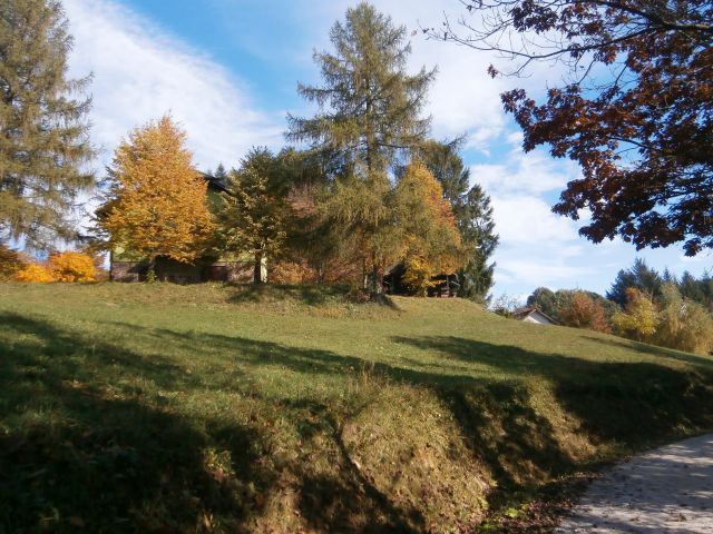 Grilova kapela na Boču - foto