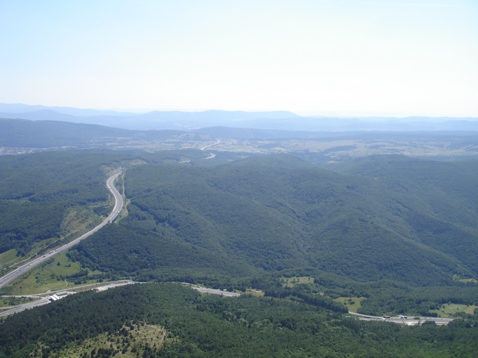 Pogled v smeri morja.