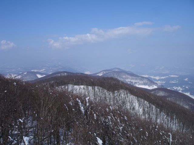 Pogled z vrha stolpa na sever