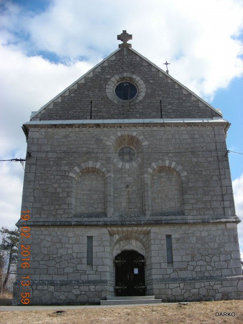 Vhod v cerkev sv.trojice