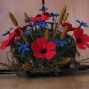 kvačkan aranžma z maki in klasjem-crocheted flowers