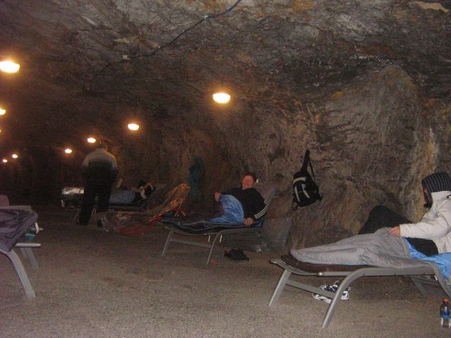 Rehabilitacija v Kraški jami - foto