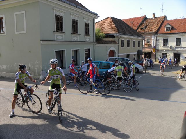 1. Kolesarski vzpon Metlika-Krašnji vrh 3 - foto