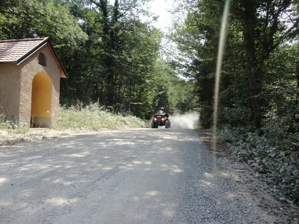 Srečanje  - foto povečava