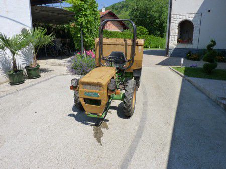Traktorji tomo vinković - foto