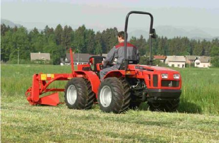 Traktorji AGT - foto povečava