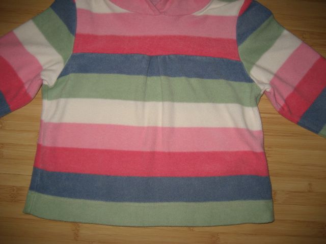 Flis Next 98-104, mehek, malo nošen, kot nov 4 eur, rez. mojaborovnicka