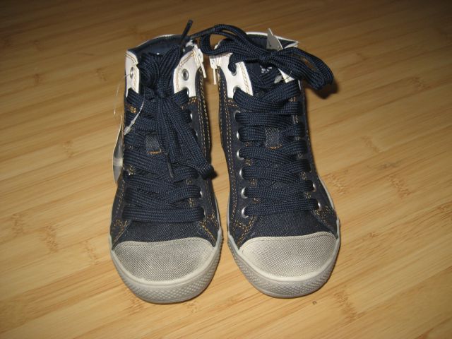 Superge Venice, nenošeni, št. 31, pri strani zadrga, 15 eur