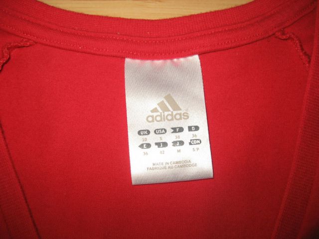 Nenošena, samo oprana ! majčka Adidas št. 36, rdeča, 9 eur