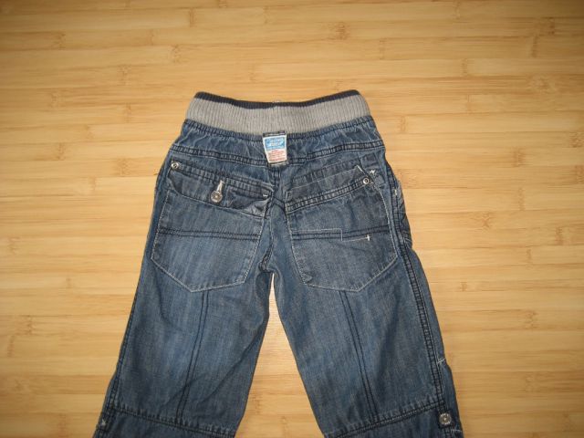 Kavbojke Next 5-6 let, kot nove, elastika v pasu, glej opis pod sliko, 7 eur