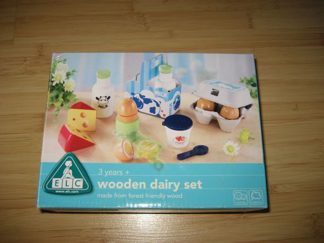 ELC Mothercare, leseni komplet, sir, mleko, jajčka, itd. 10 eur, glej opis pod sliko