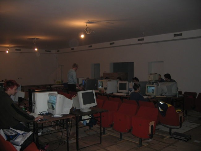 LAN Party 17.12.2005 - foto povečava
