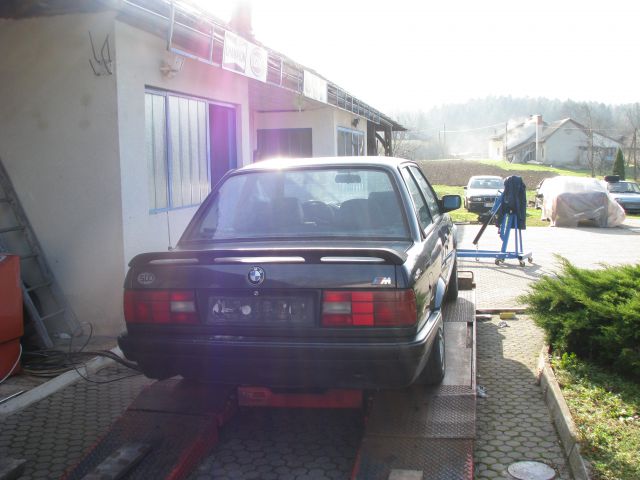 Bmw e30 - foto