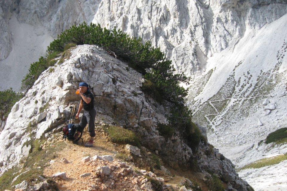 MRZLA GORA   2.10.11 - foto povečava