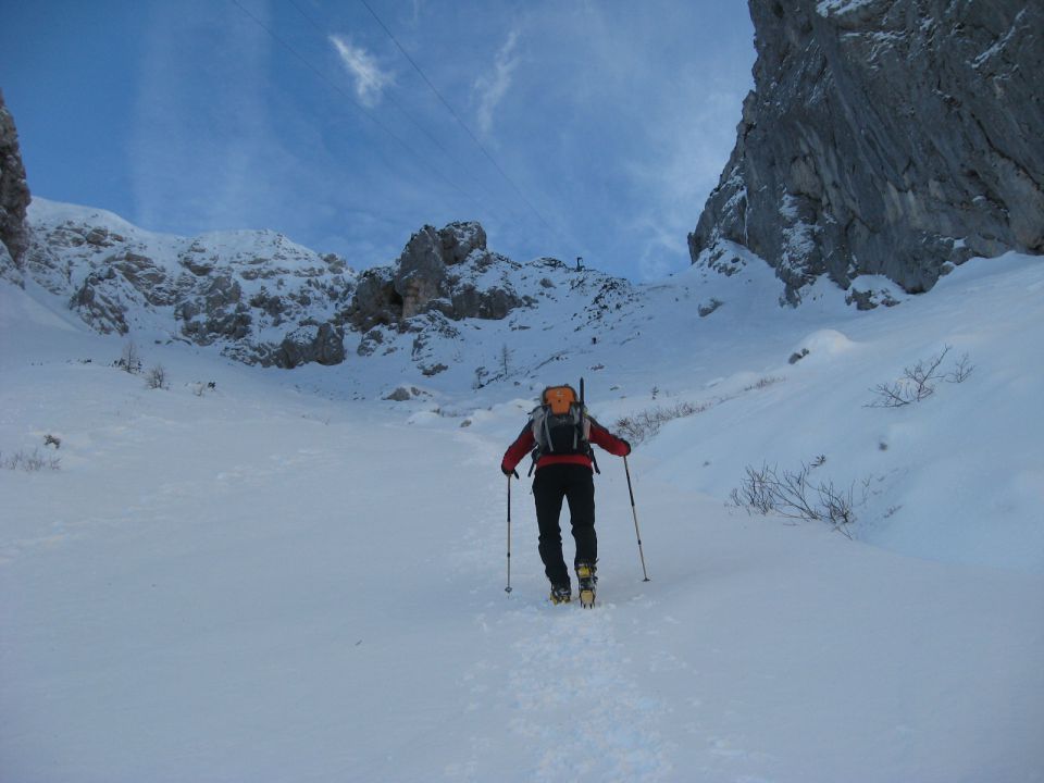 Cojzova koča   07.01.12 - foto povečava