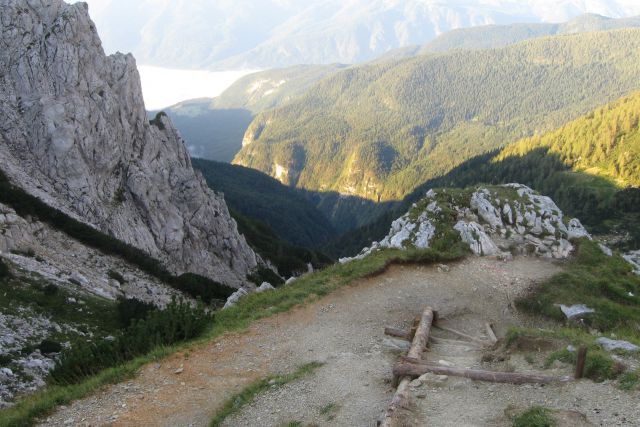 Megla nad bohinjskim jezerom